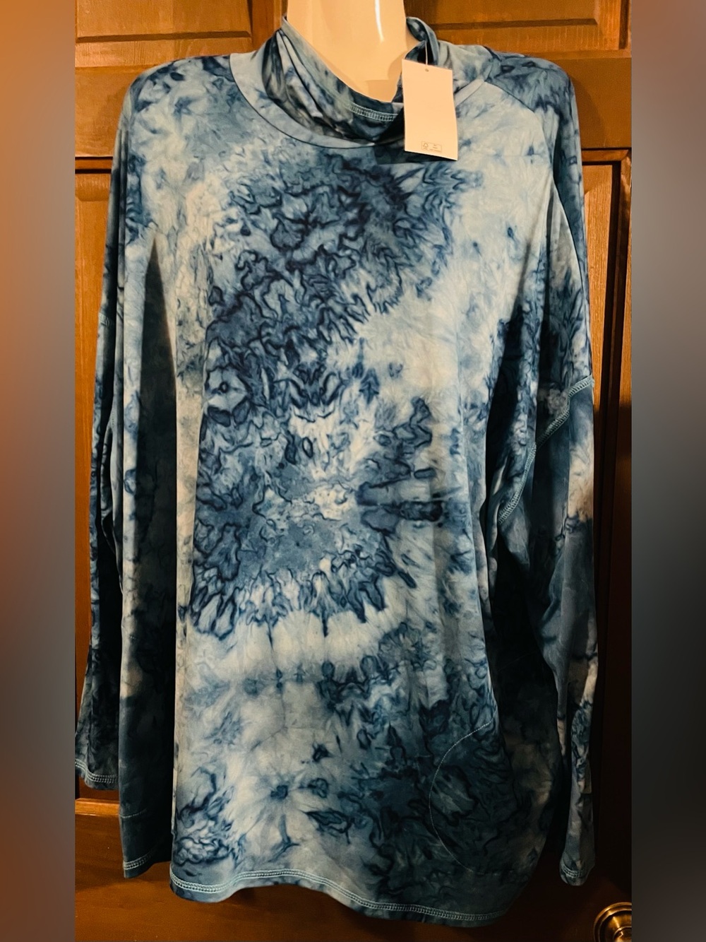 LOGO by Lori Goldstein Blue Tie-Dye Long Sleeve Tee